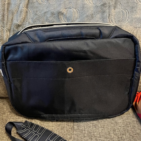 Vintage Pan Am messenger bag (near new) - Picture 2 of 3